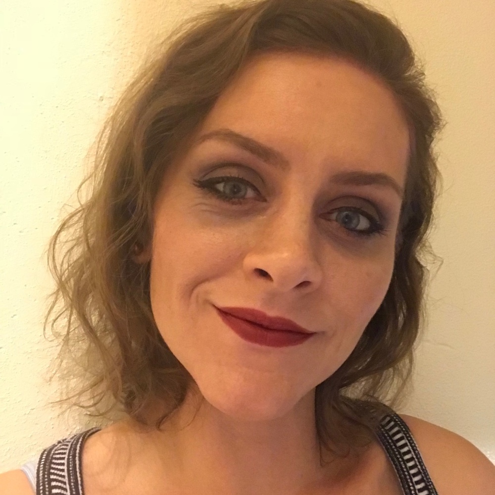 Meet your Posher, Olivia